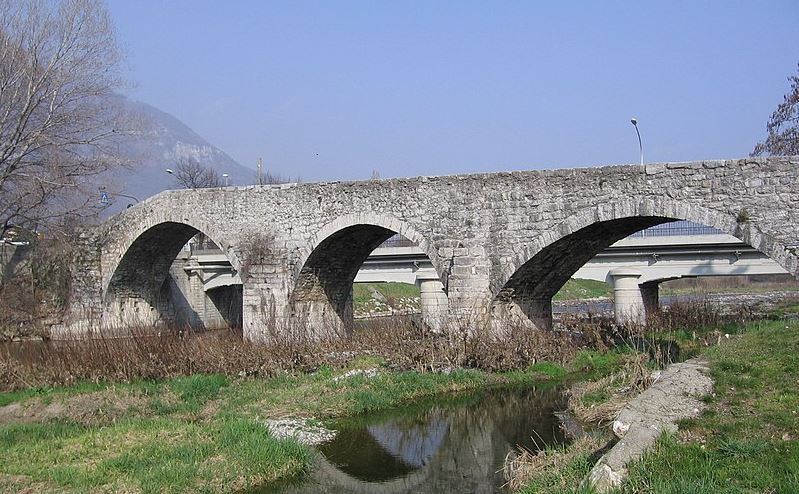 Ponte romanico